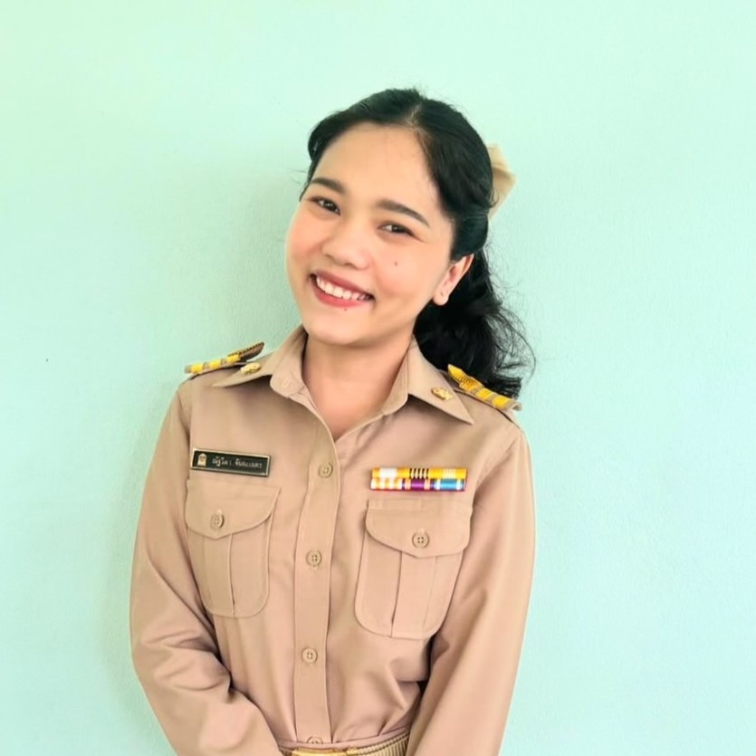 นางณัฐริดา จันทะเนตร